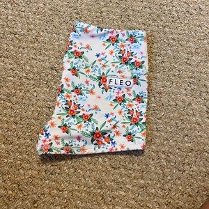 Fleo high rise shorts